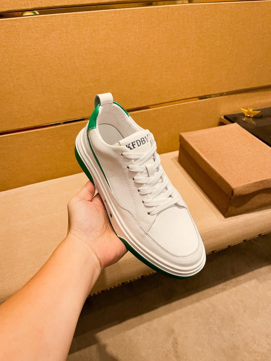 Men's shoes 💰 420💰【BV】🔥 High-end men's shoes brand official website 1:1 latest masterpiece: the upper is made of Italian imported first-layer cowhide with a comfortable and breathable lining➕original non-slip and wear-resistant outsole🔥, making walking more convenient and comfortable! An exclusive new model, a stunning work, a beautiful 1:1 replica [color] compared to the official quality! Create a fashionable personality to set off your uniqueness! A must-have for trendy men! Classic🔥Size: 38-44 Color: 🔥Multiple colors available🔥.